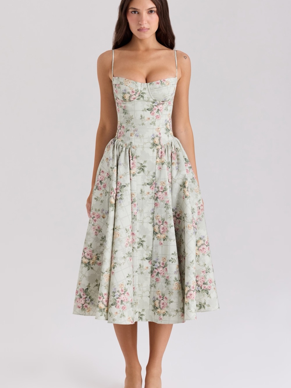 House of CB SAMARIA
Sage Floral Print Cotton Midi Dress - Picture 1 of 3